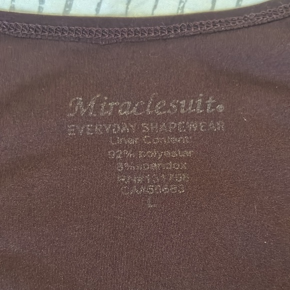 Blouse with shape wear - Picture 6 of 9